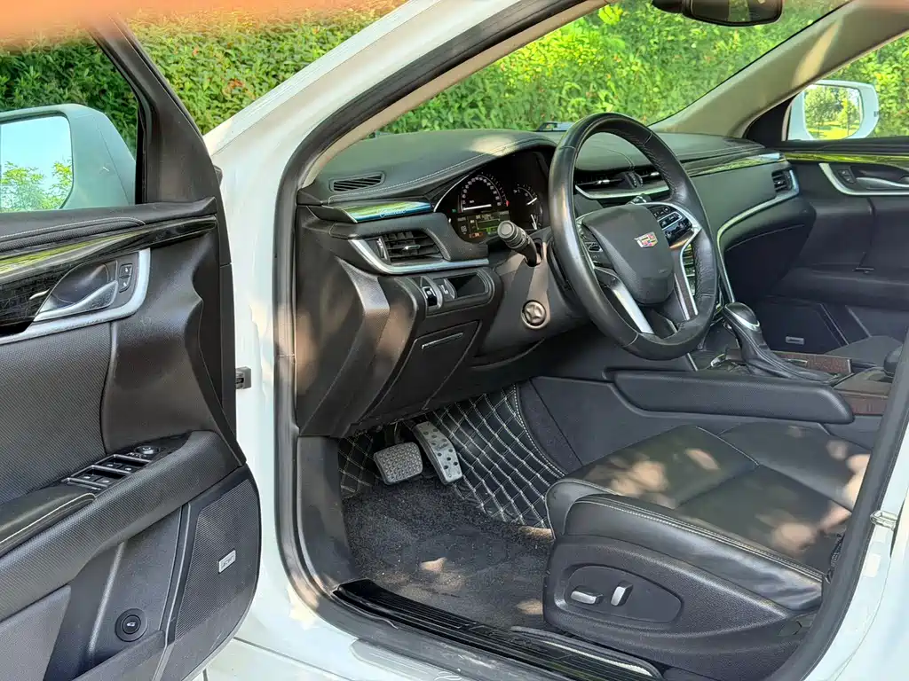 Cadillac XTS — миниатюра 10
