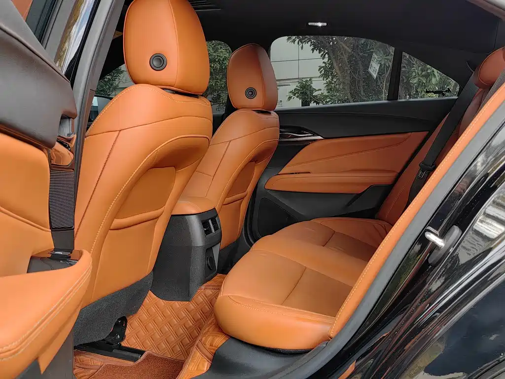 Cadillac CT4 — миниатюра 5