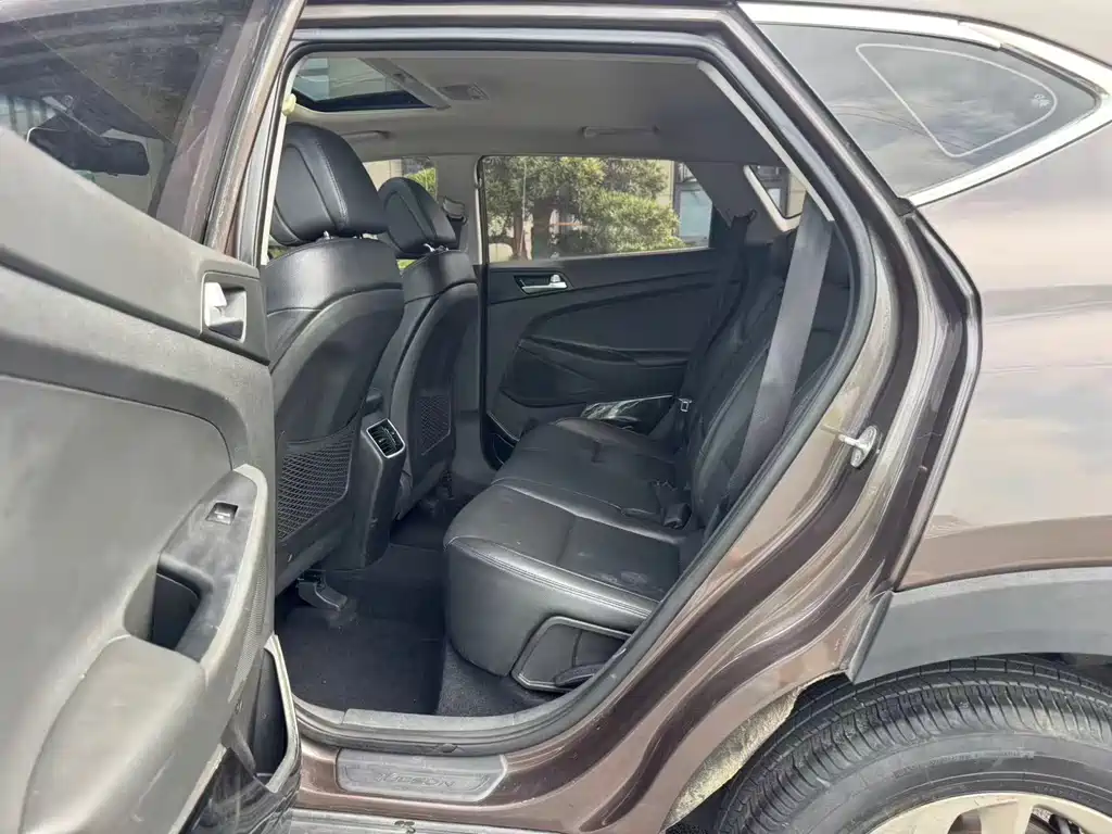 Hyundai Tucson — миниатюра 6