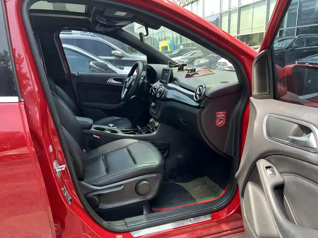 Mercedes-Benz B-Class — миниатюра 9