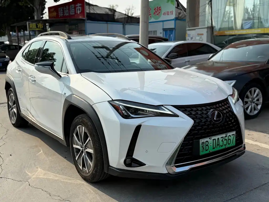 Lexus UX New Energy — миниатюра 3
