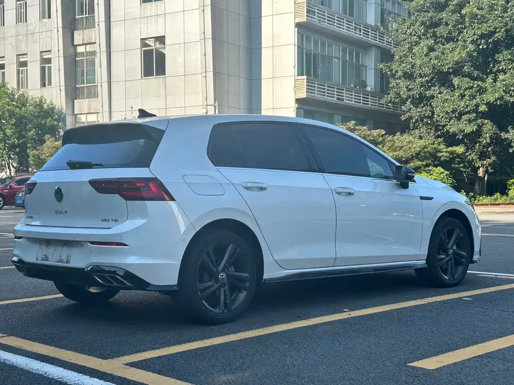 Volkswagen Golf — миниатюра 9