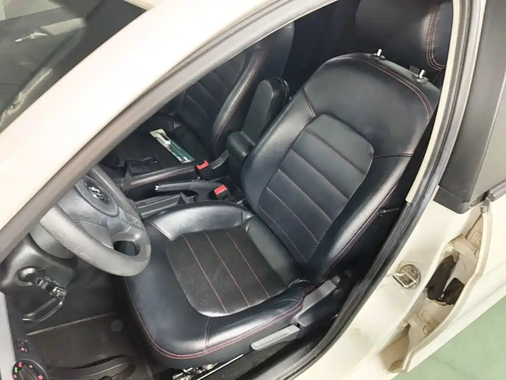 Volkswagen Jetta — миниатюра 15