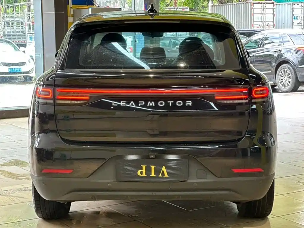 Leapmotor Leapmotor C11 — миниатюра 8