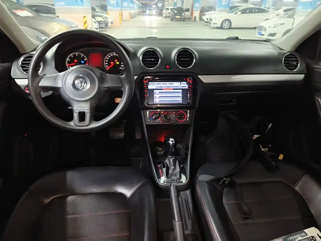 Volkswagen Jetta — миниатюра 10