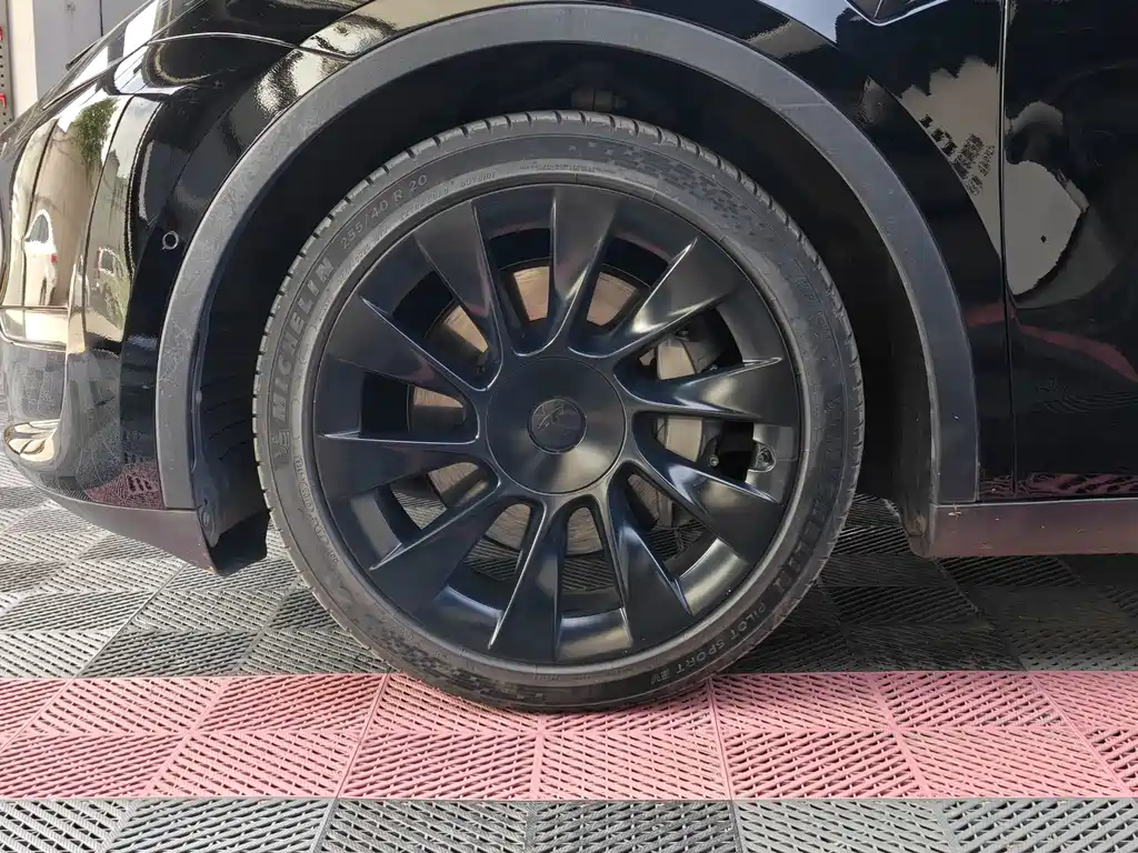 Tesla Model Y — фотографии объявления, Фото 14