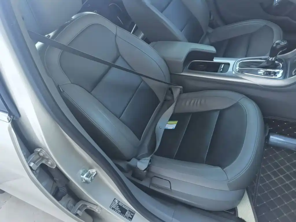 Chevrolet Malibu — миниатюра 25