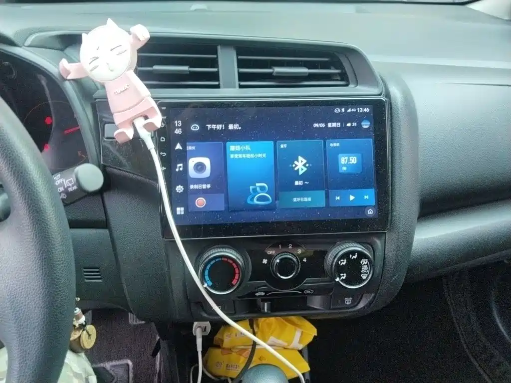 Honda Fit — миниатюра 9