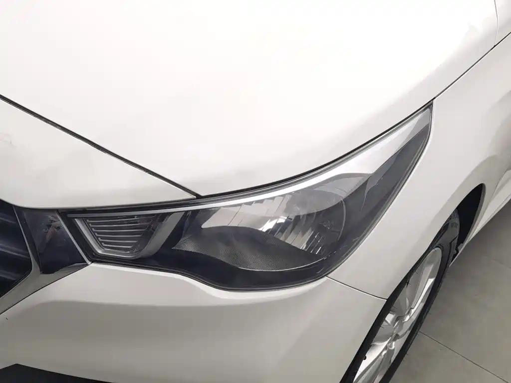 Hyundai Verna — миниатюра 7