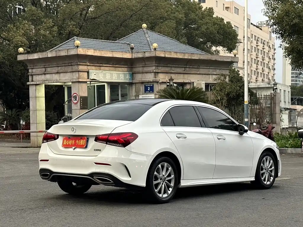 Mercedes-Benz A-Class — миниатюра 7