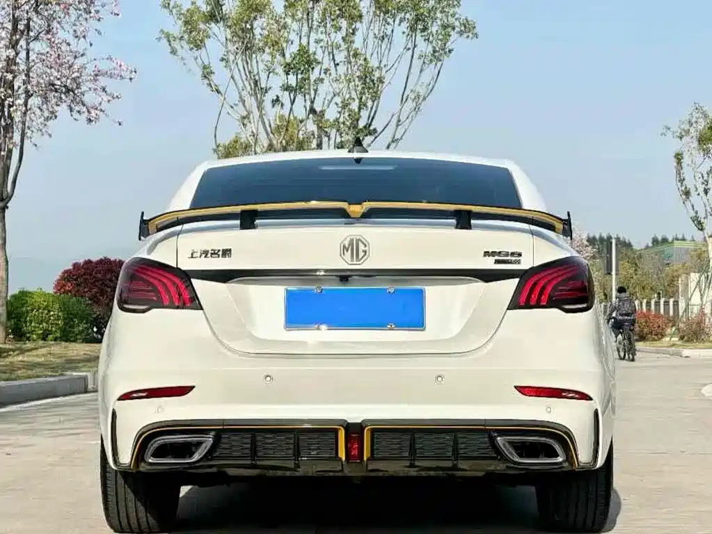 MG MG6 — миниатюра 9