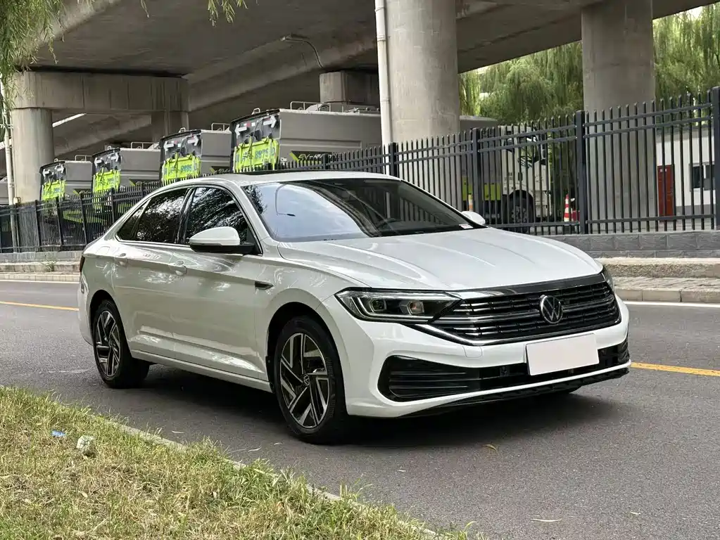 Volkswagen Sagitar — миниатюра 3