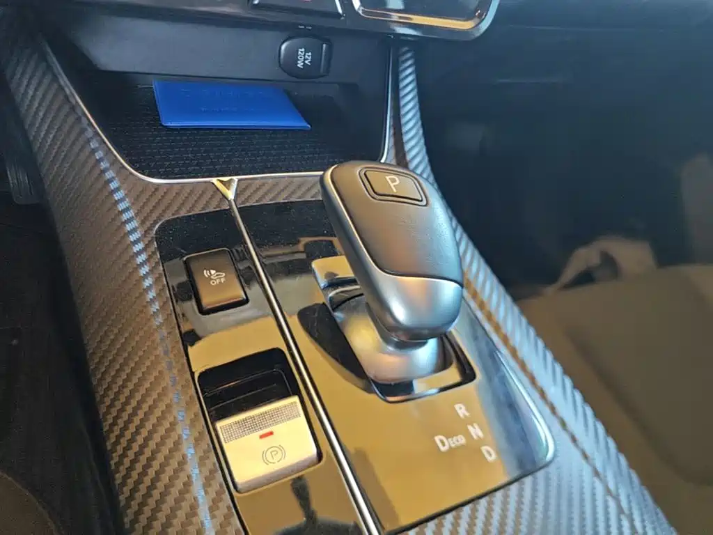 Venucia D60 EV — миниатюра 14