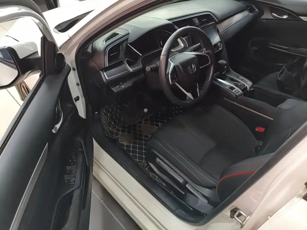 Honda Civic — миниатюра 16