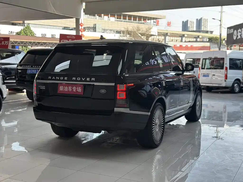 Land Rover Range Rover 2015 3.0 TDV6 Vogue