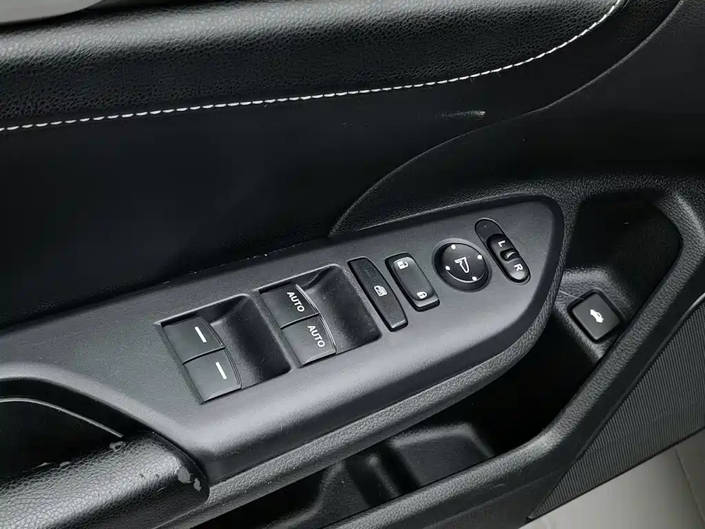 Honda Civic — миниатюра 9