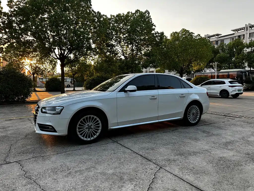 Audi A4L — миниатюра 2