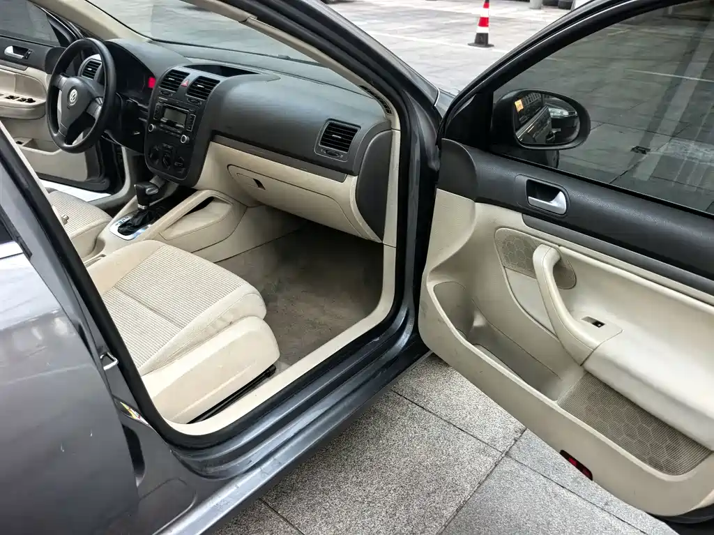 Volkswagen Sagitar — миниатюра 11