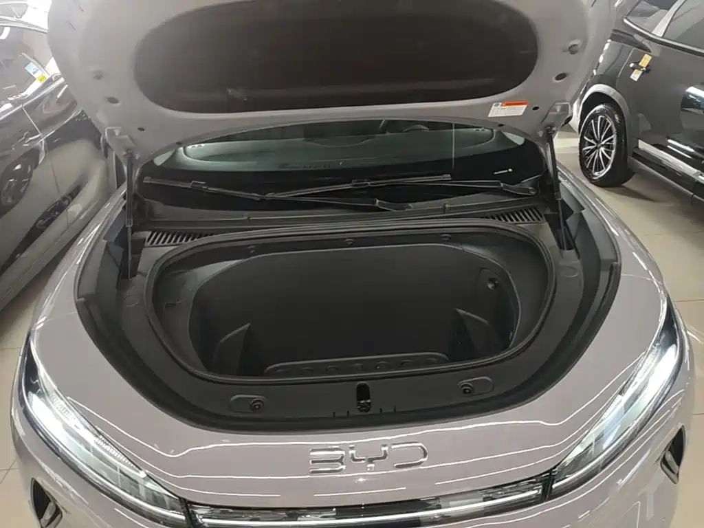 BYD Sealion 05 EV — миниатюра 20