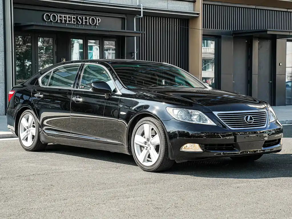 Lexus LS — миниатюра 4