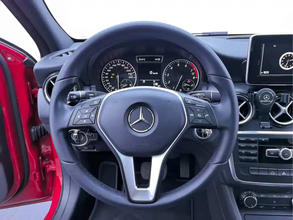 Mercedes-Benz A-Class (Import) — миниатюра 12