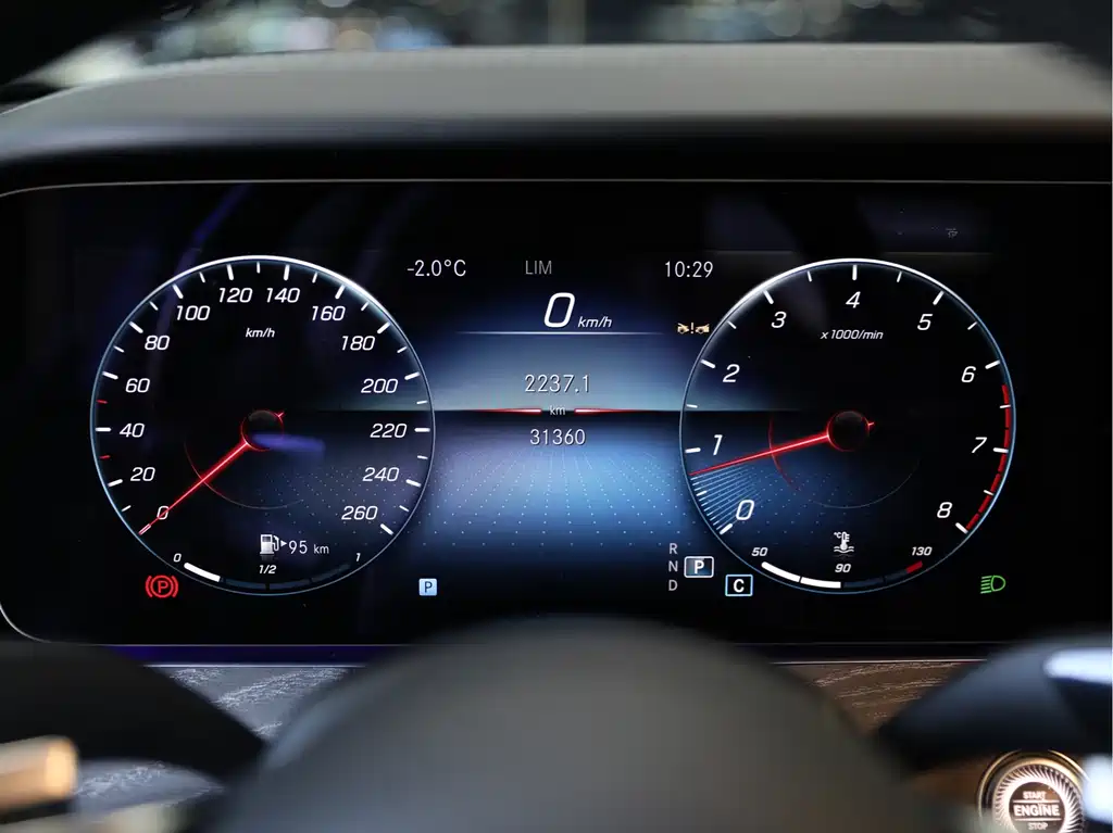 Mercedes-Benz E-Class E 2023 E 260 L 4MATIC
