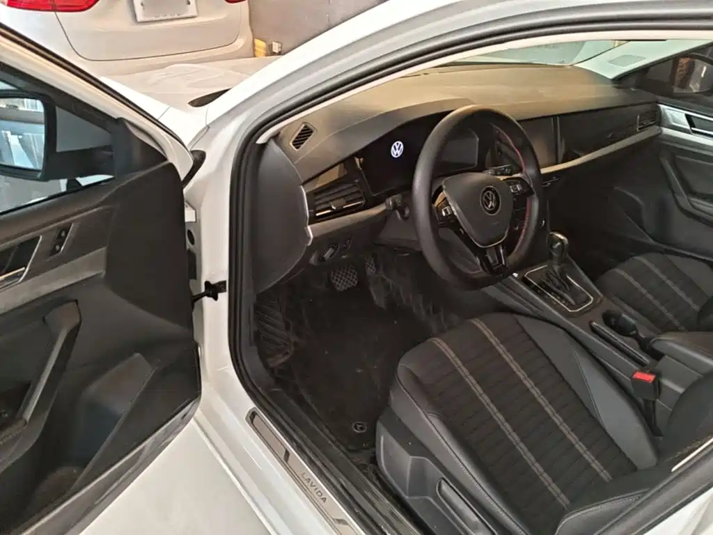 Volkswagen Lavida — миниатюра 16