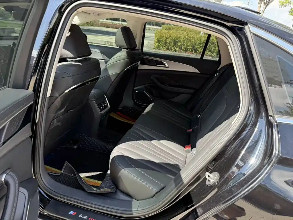 Hongqi Hongqi H5 — миниатюра 9