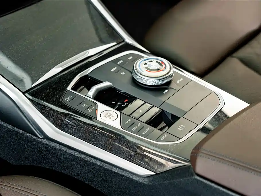 BMW 3 Series — миниатюра 13