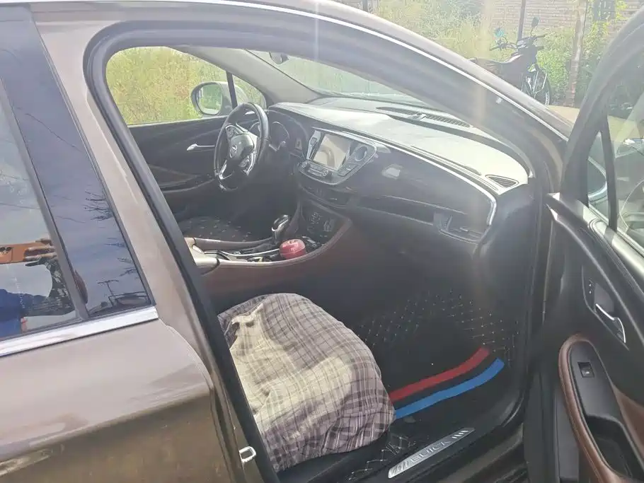 Buick Envision Plus — миниатюра 8