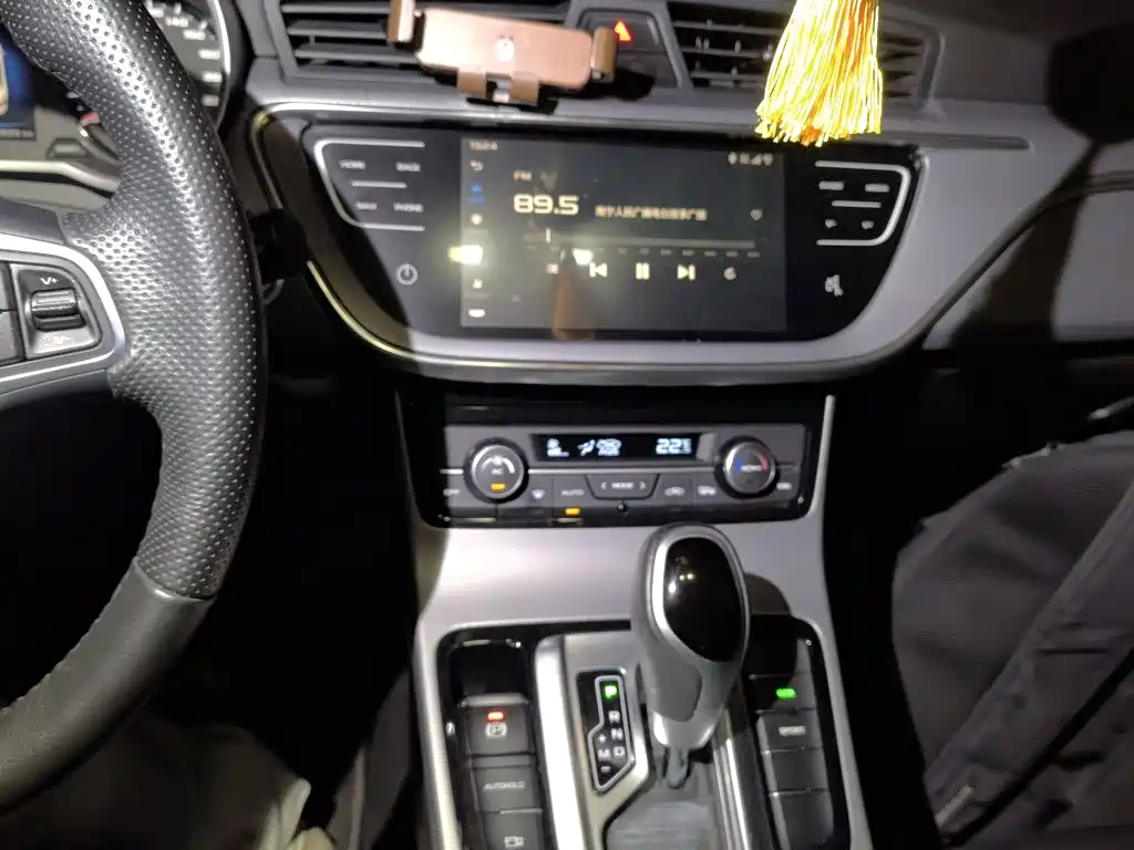 Geely Emgrand GL — миниатюра 9