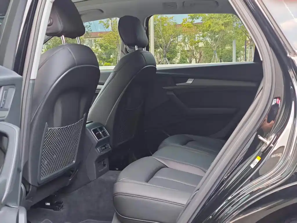 Audi Q5L — миниатюра 7