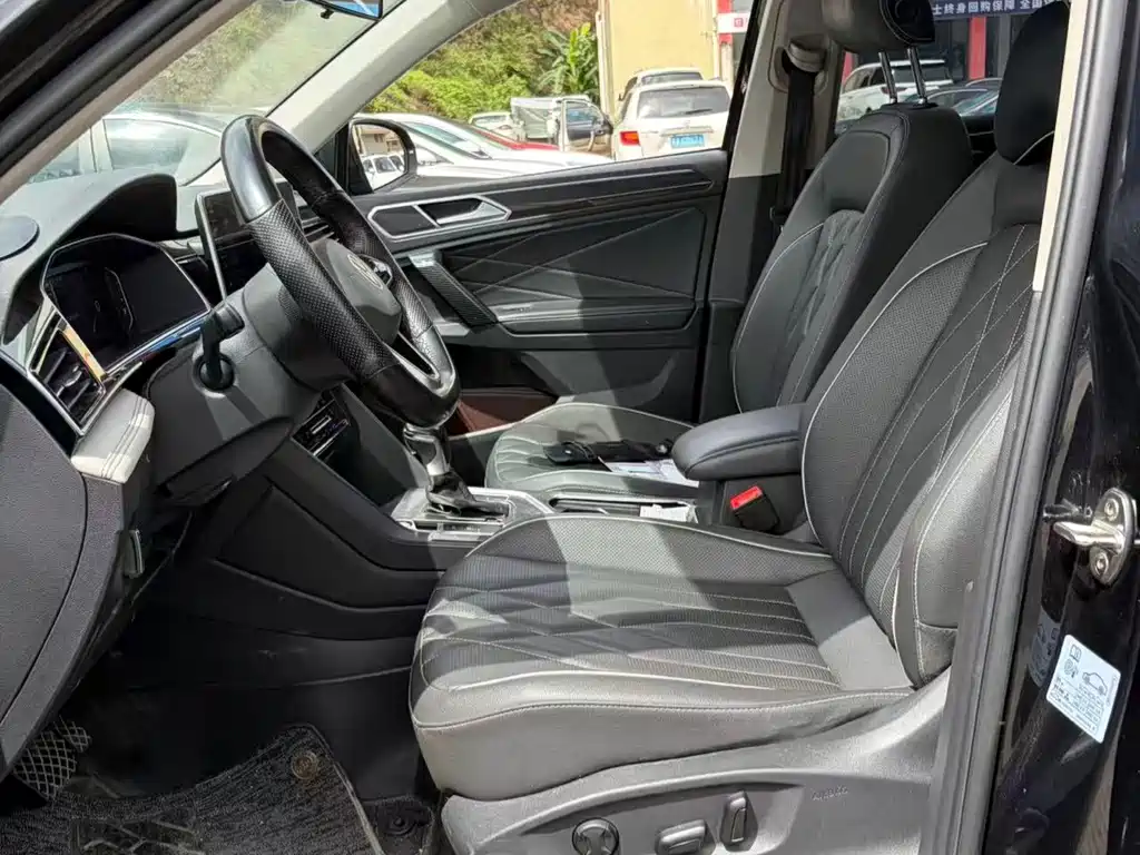 Volkswagen Tiguan L — миниатюра 3