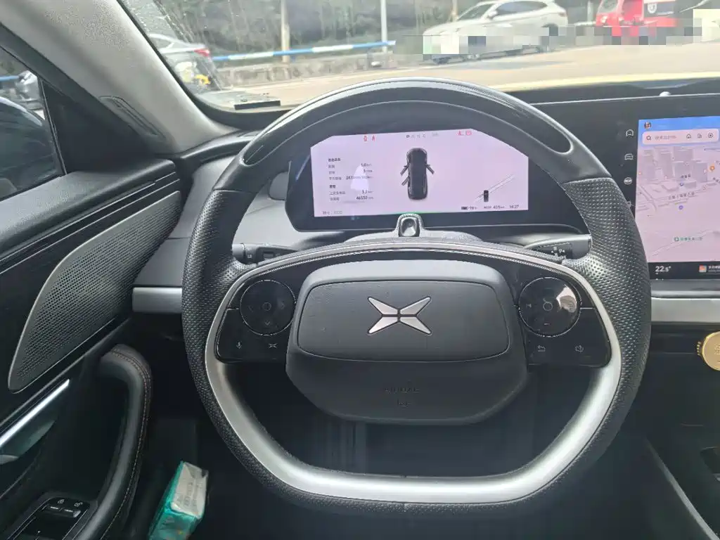 XPeng P7 — миниатюра 6