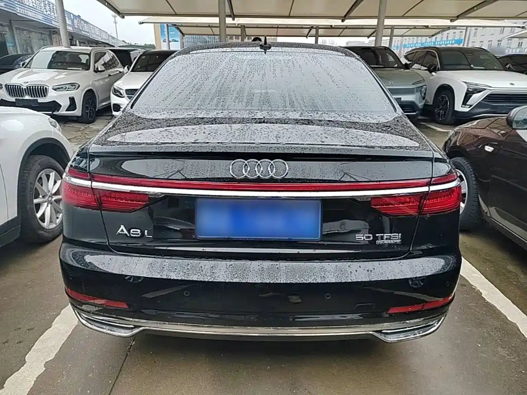 Audi A8 — миниатюра 6