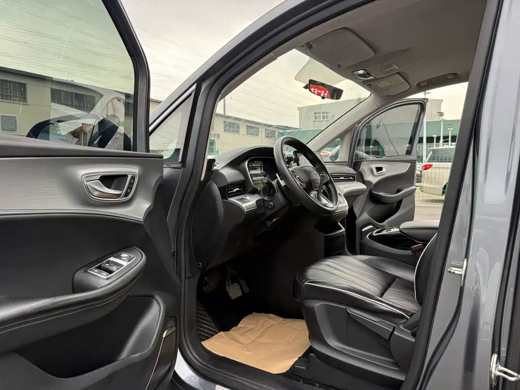 Roewe iMAX8 — миниатюра 18
