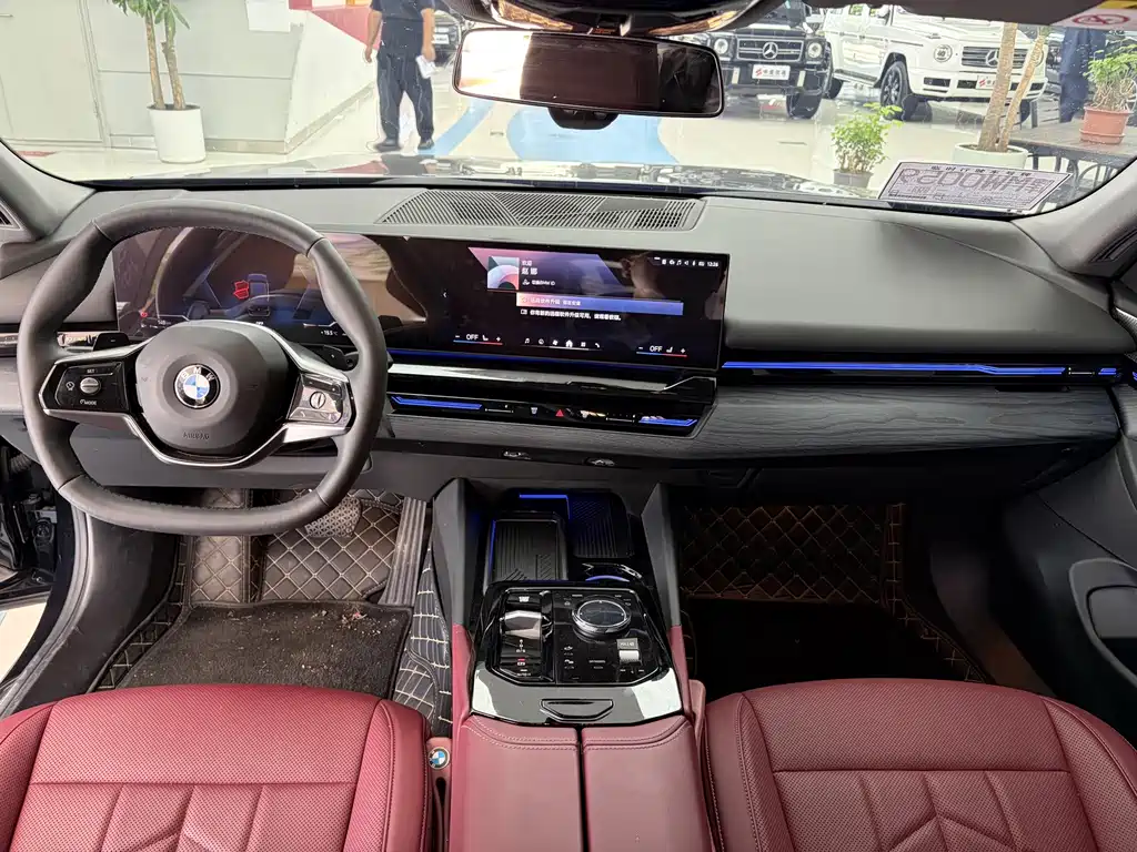 BMW 5 Series — миниатюра 5