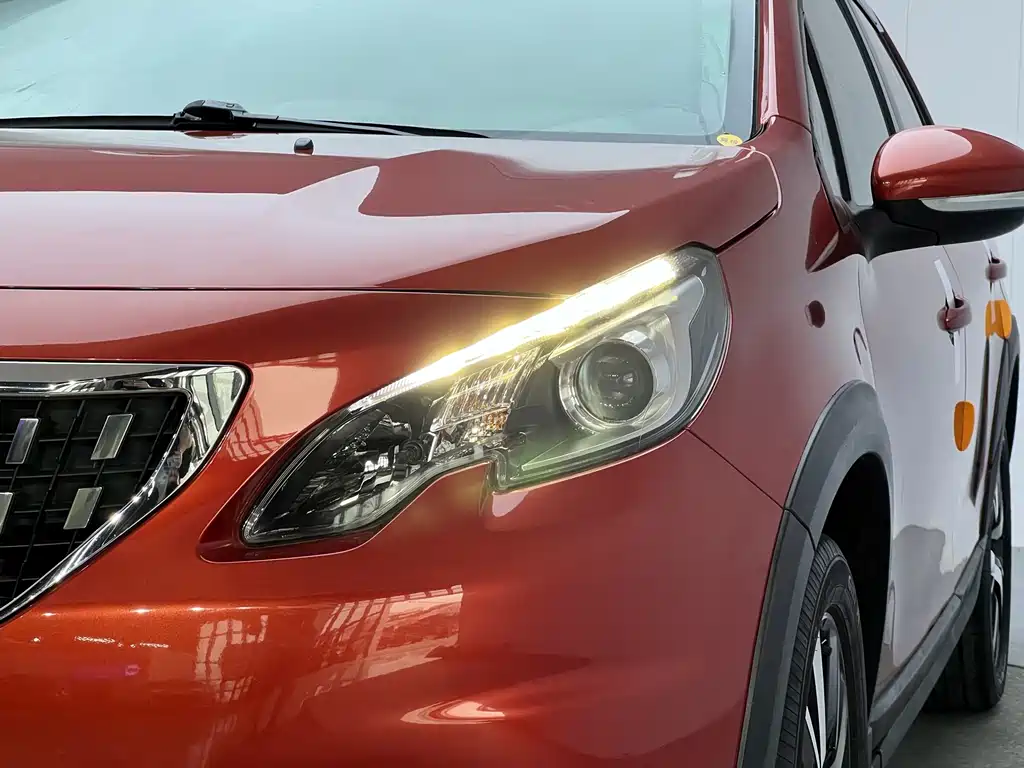 Peugeot 2008 — миниатюра 4