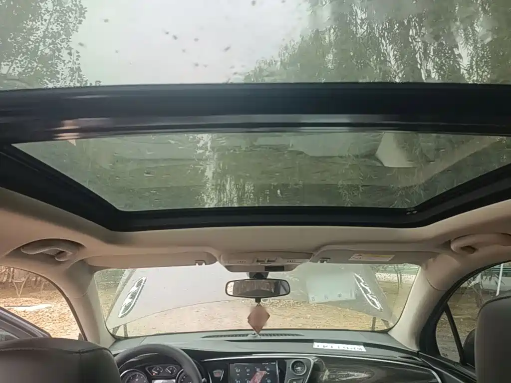 Buick Envision Plus — миниатюра 18