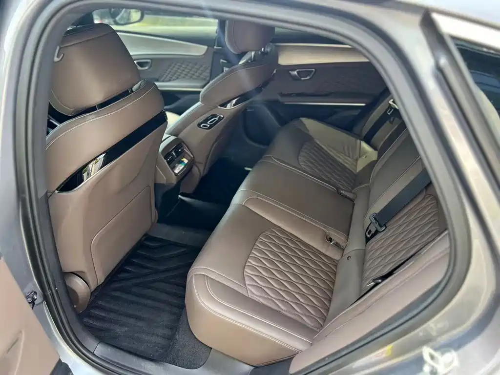 BYD Han — миниатюра 8