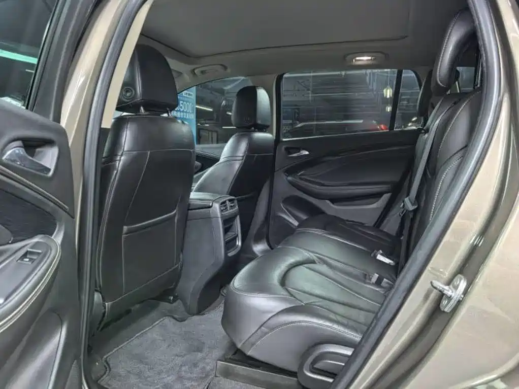 Buick Envision Plus — миниатюра 10