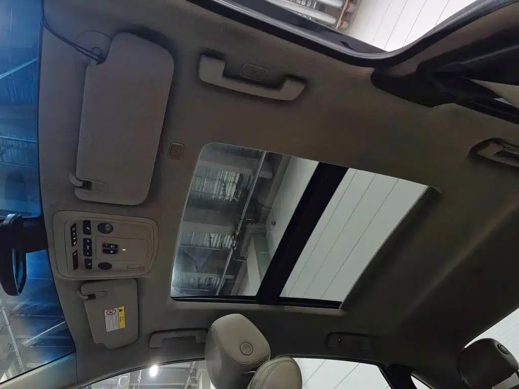 Cadillac XTS — миниатюра 14