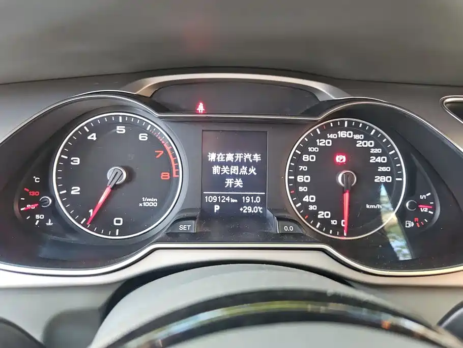 Audi A4L — миниатюра 14