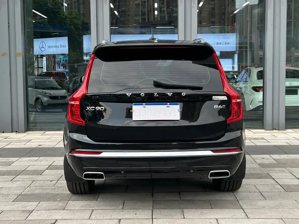 Volvo XC90 — миниатюра 10