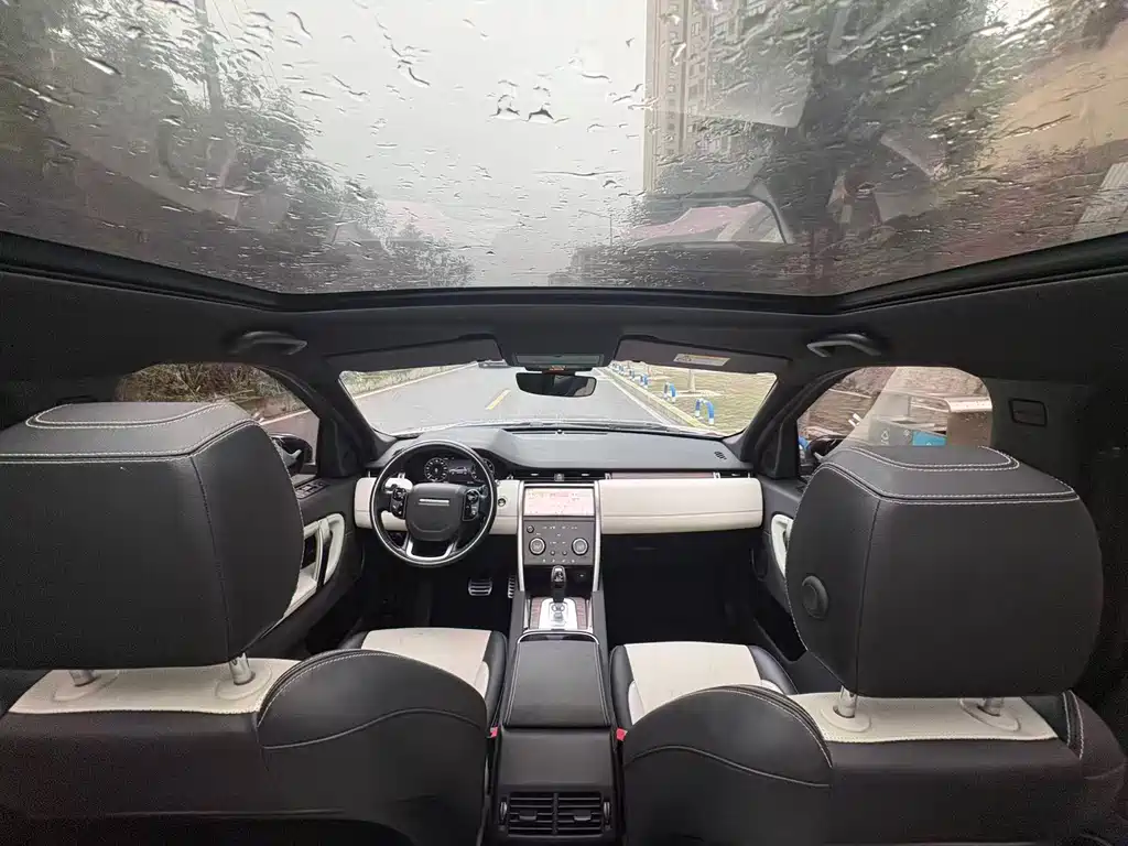 LAND ROVER DISCOVER SPORTS