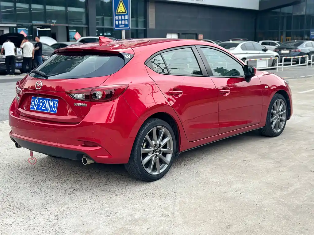 Mazda Mazda3 3 2017 2.0L AT Sport V
