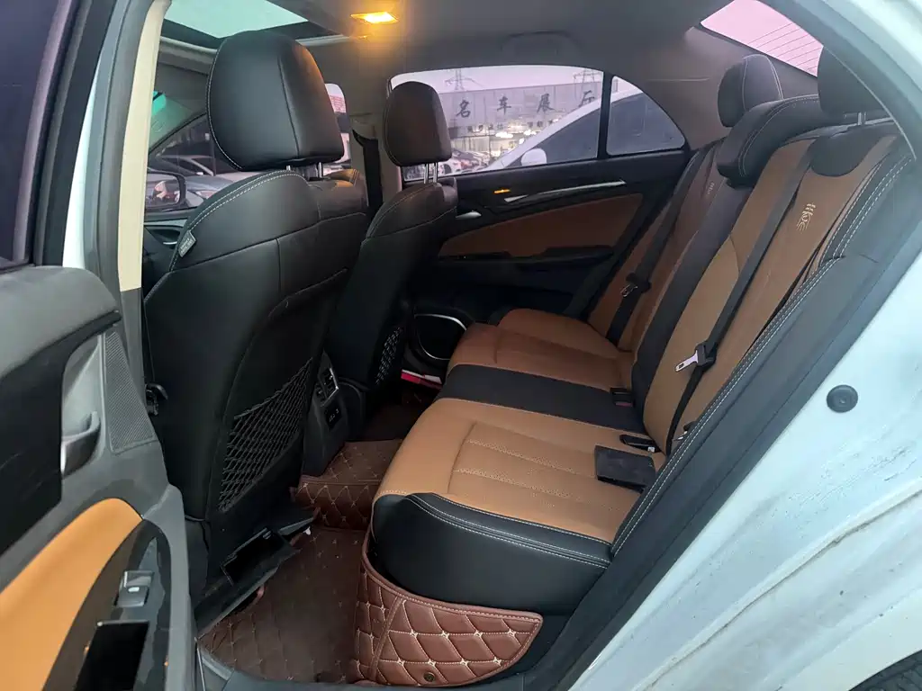 BYD Qin NEV — миниатюра 8