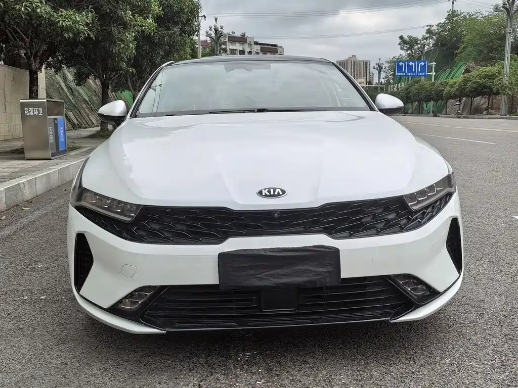 KIA  K5