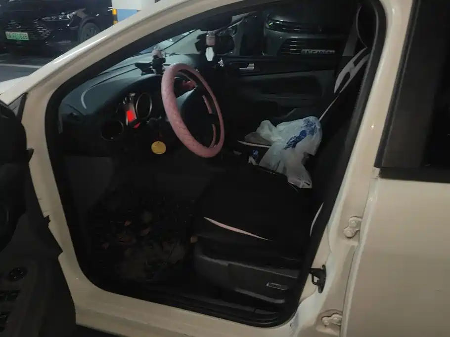 Ford Focus — миниатюра 9