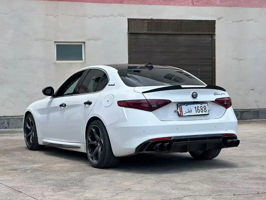 Alfa Romeo Giulia — миниатюра 7